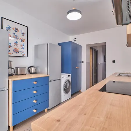 Apartment Marmotte 102 *